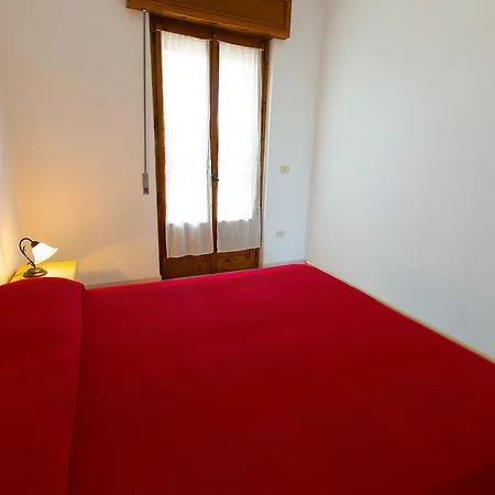 Casa Cosimo 5 מנדוריה